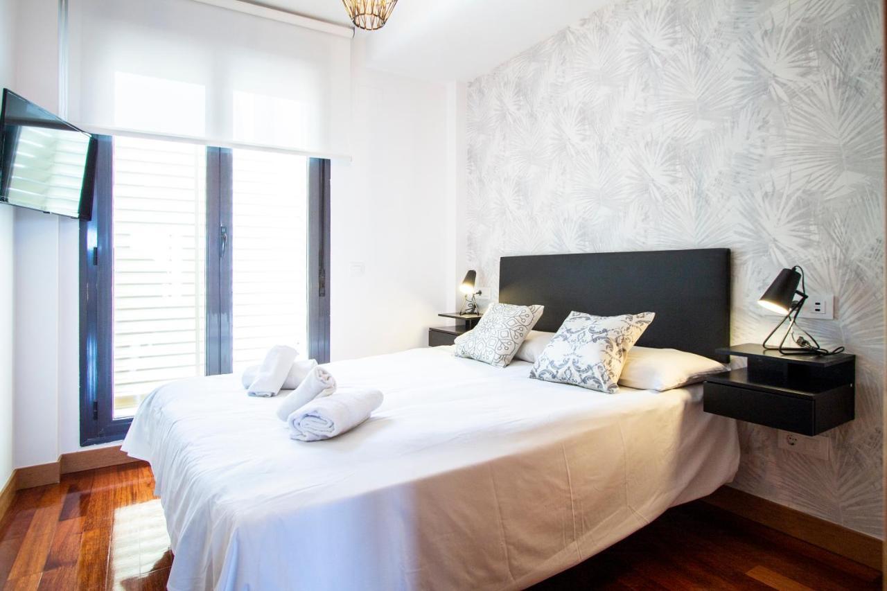 Apartamentos Castilla Luz Business Madrid Exterior foto