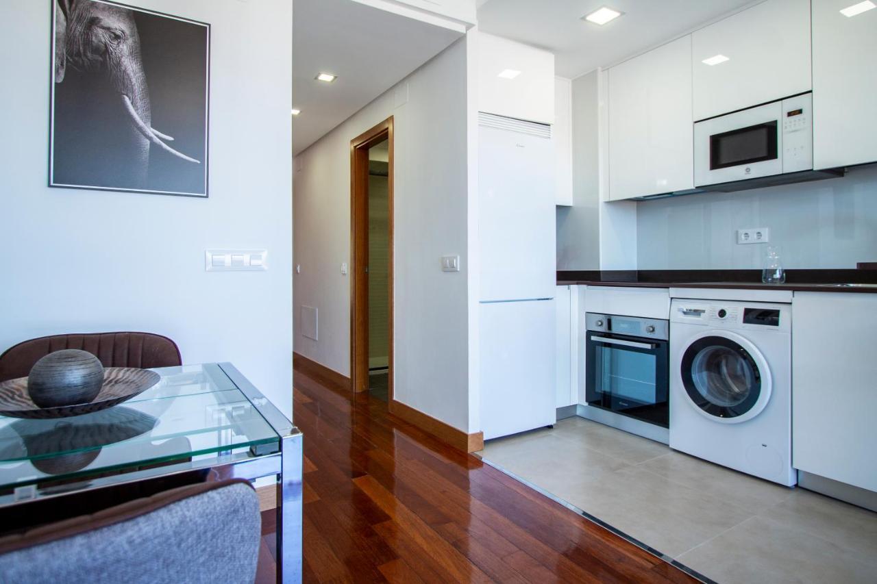 Apartamentos Castilla Luz Business Madrid Exterior foto